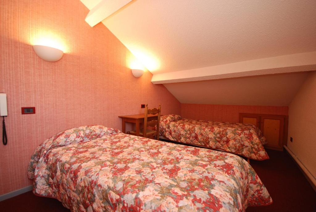 Auberge Du Rochasson Risoul Quarto foto